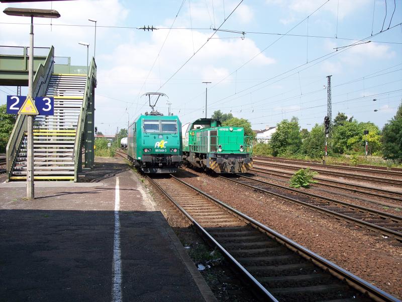 Br 185 549 und und eine MAk von Fret in Lu Oggersheim am 17.8.2005