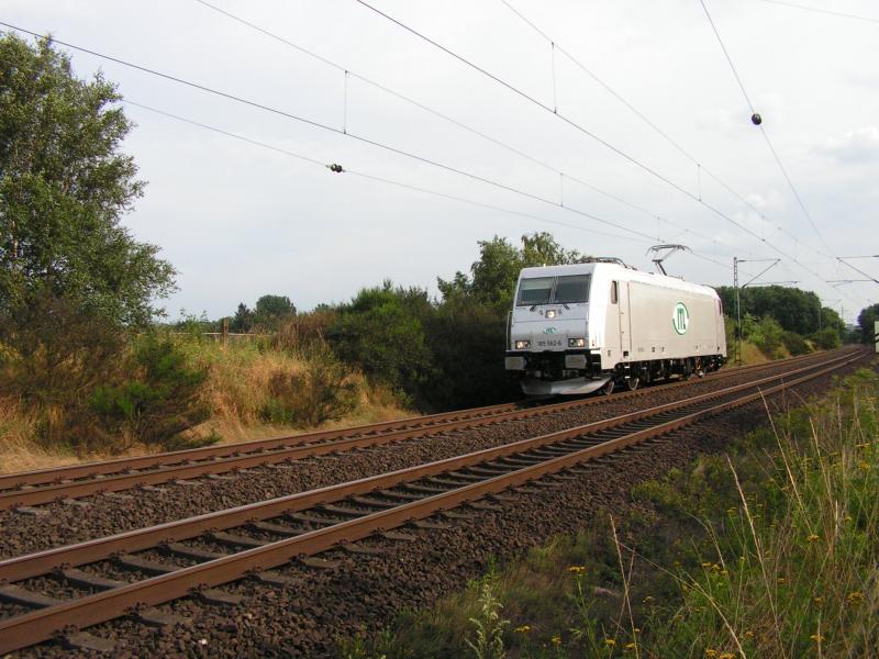 BR 185 562-6 der ITL (Import-Transport-Logistik) Eisenbahngesellschaft mbH aus Dresden, hier auf der Kbs 380 Hannover-Bremen.