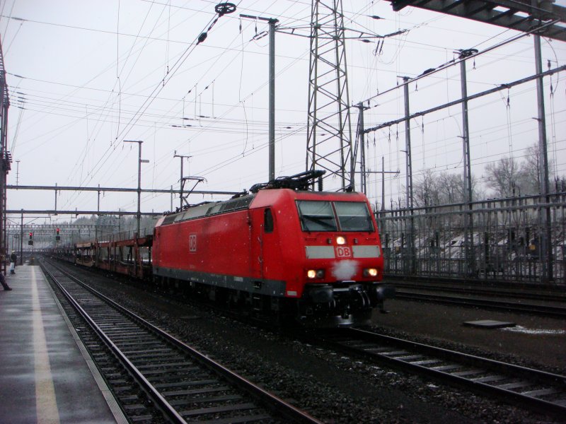 BR 185 mit Ziegenbart bei Othmarsingen am 25.03.2008