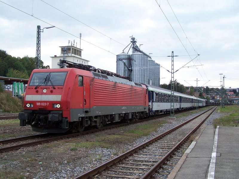 BR 189 022 mit Milit�rzug in Donaueschingen am 12/09/09.