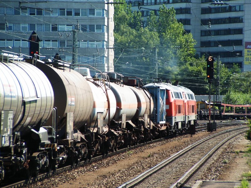 BR 217 Doppeltraktion am 18.07.2006 in Mnchen Ostbahnhof