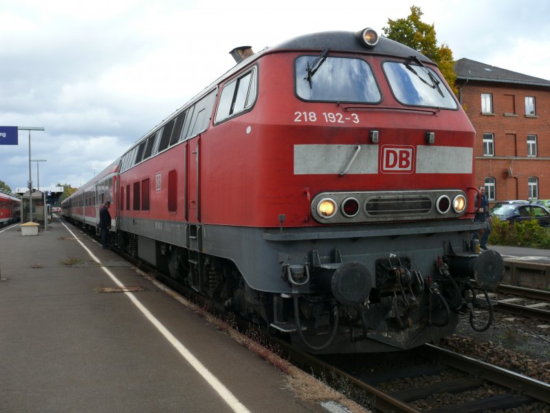 Br 218 192-3 hat gerade Marktredwitz erreicht! Aufnahmedatum 2.10.2008