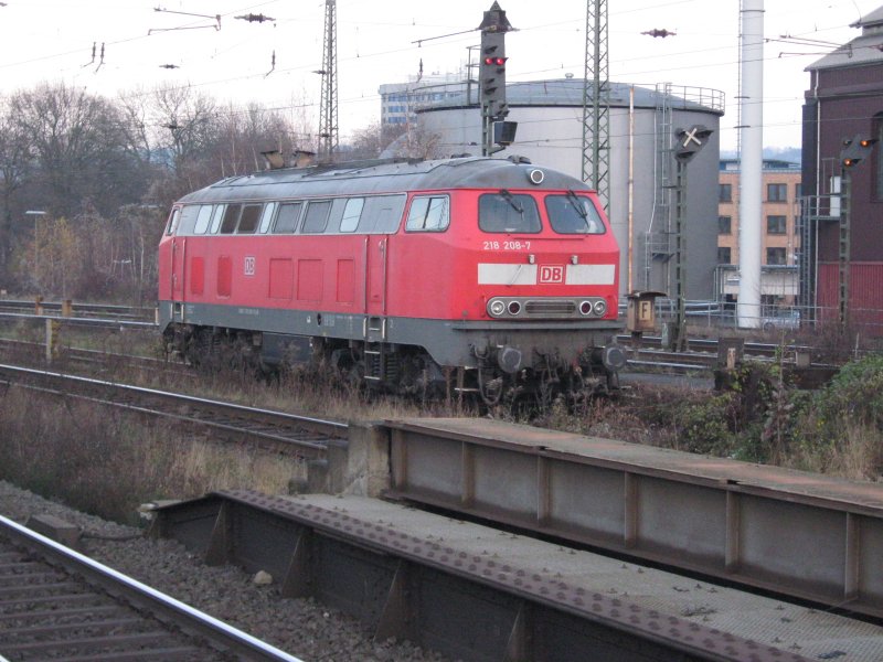 BR 218 208-7 abgestellt im Bahnhof Gttingen. Aufgenommen am 30.11.2008