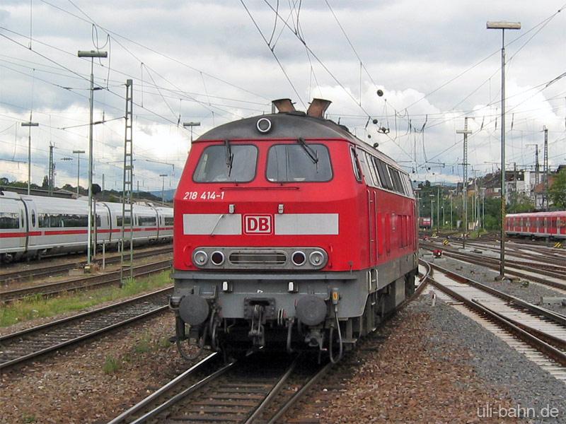 BR 218 424 rangiert am 2.6.2006 in Mainz Hbf.