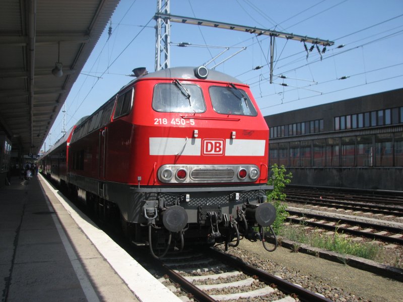 BR 218-450-5 am ILA Shuttle am 30.05.2008 in Berlin Lichtenberg