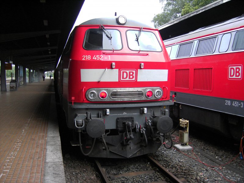 Br 218 452-1 von Hannover nach Ilsenburg. In Bad Harzburg (12.7.2007)
