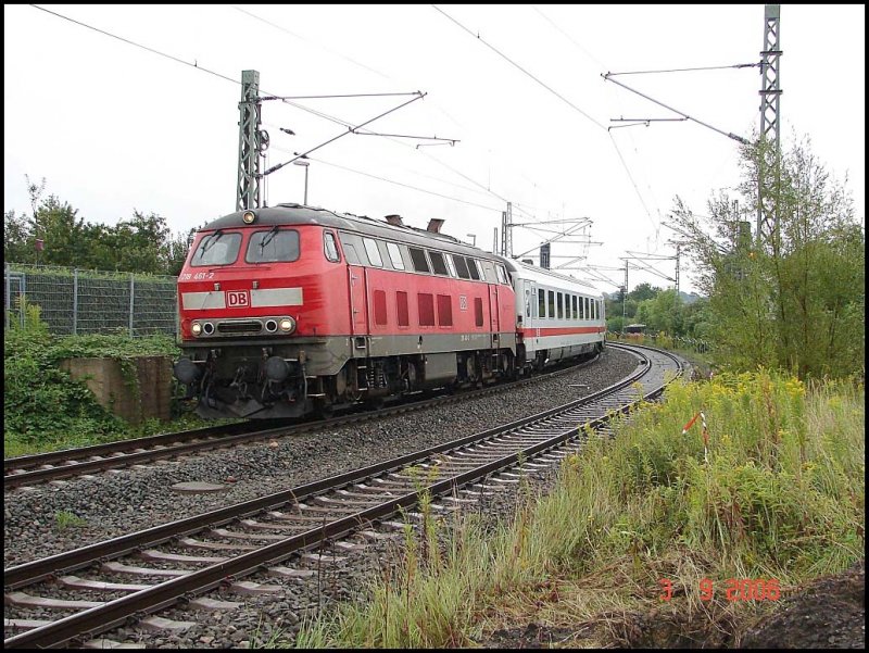 Br 218 461-2 aus Heringsdorf kurz vor Rostock. In Rostock wird dann der Lokwechsel vollzogen. Dann geht es mit einer 101 weiter nach Kln. 3.9.06

