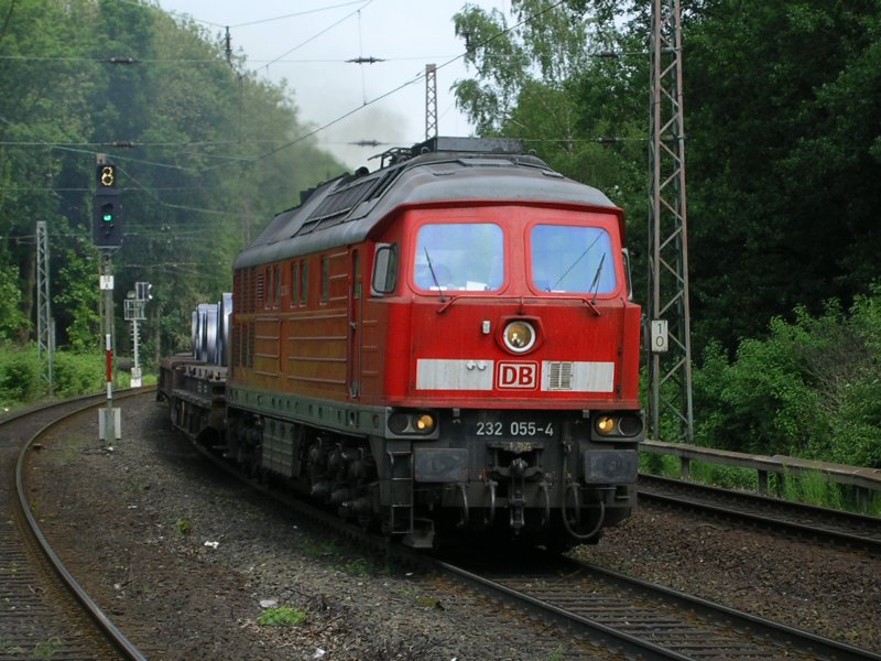 BR 232 055-4 mit GZ ,beladen mit Blechrollen unterwgs nach Bochum Nord.(13.05.2008)