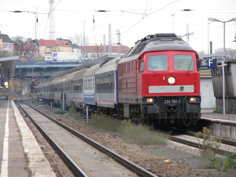 BR 232 561 am  D 342- Umleiter ber die alte Ostbahn Kietz -Berlin wegen Bauarbeiten an der Oderbrcke.