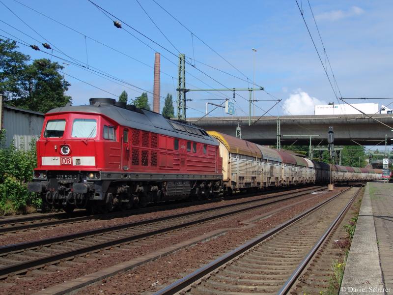 Br 233 525-5 am 18.7.05 in Hamburg Harburg