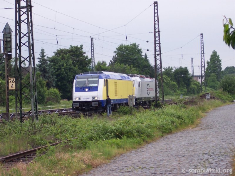 BR 246 und eine 185?(E186)im Bahnhof Roisdorf - (18.05.2008)
