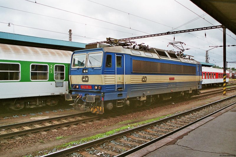 BR 362 118 in Cheb (Eger); Samstag 23.06.2006