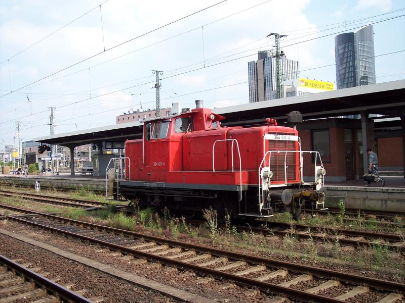 Br 363 611 steht in Dortmund HBF.am 3.8.2005