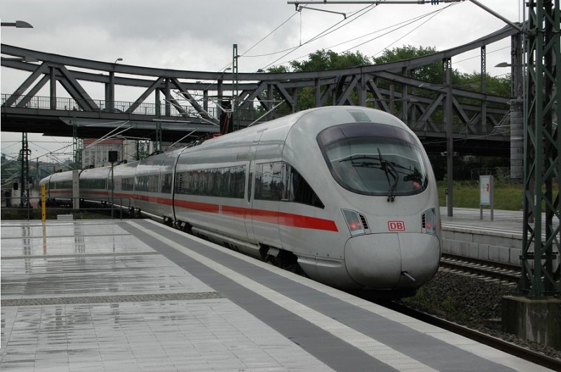 BR 411 Tz1118 wird nach Ankunft in Berlin Gesundbrunnen zur Abstellung nach Rummelsburg gefahren. (12.05.07)