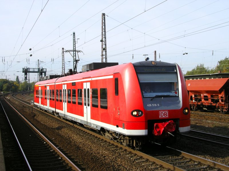 BR 426 519-5/426 019 frt LZ nach Dortmund Bbf. durch BO Ehrenfeld
(01.10.2008)