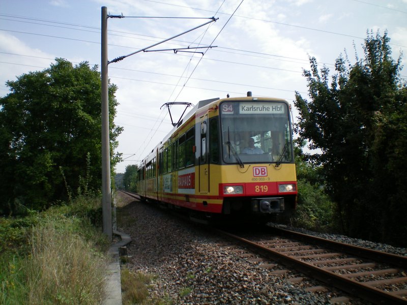 BR 450 003-9 bei Gr�tzingen.11.09.2008