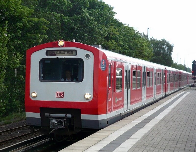 BR 472 S21 nach Elbgaustrasse am 19.05.2008 in Eidelstedt