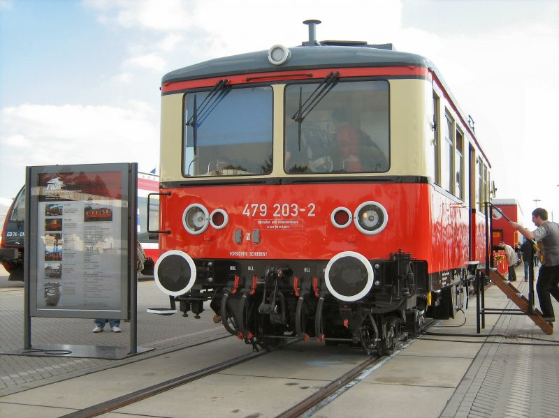 BR 479 - eingesetzt auf der Flachstrecke der Oberweisbacher Bergbahn nach Cursdorf, ausgestellt auf der Innotrans 2008 in Berlin, 27. 9. 2008