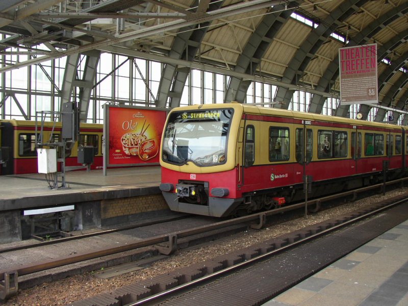 BR 481 (S5 richtung Strau�berg) in  Berlin-Alexanderplatz !!! 17.05.08