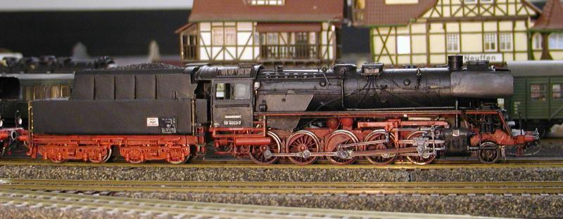 BR 50.40 DDR. Chassis aus alter Gtzold 52, Aufbauten aus Piko-41, Tenderuntergestell Fleischmann uralt.