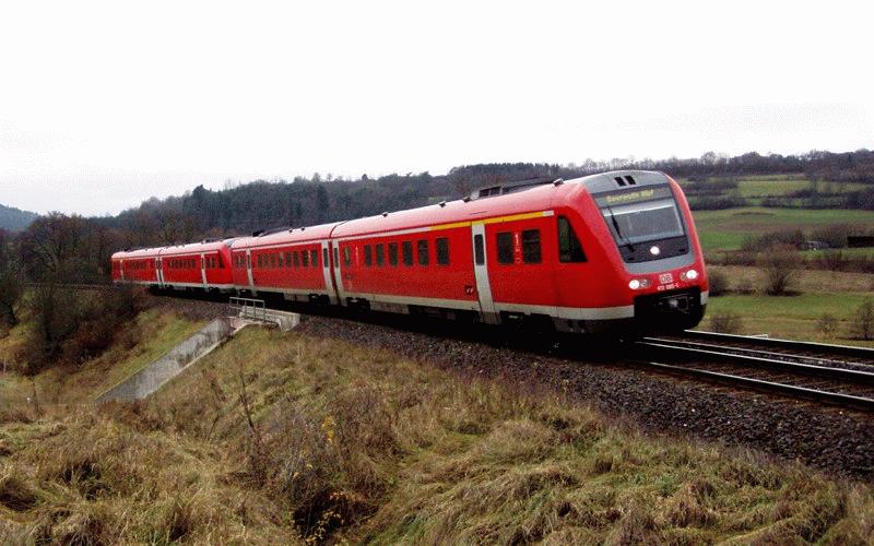 BR 612 als RE Nrnberg-Bayreuth in Doppeltraktion bei Buchau (20.11.02)