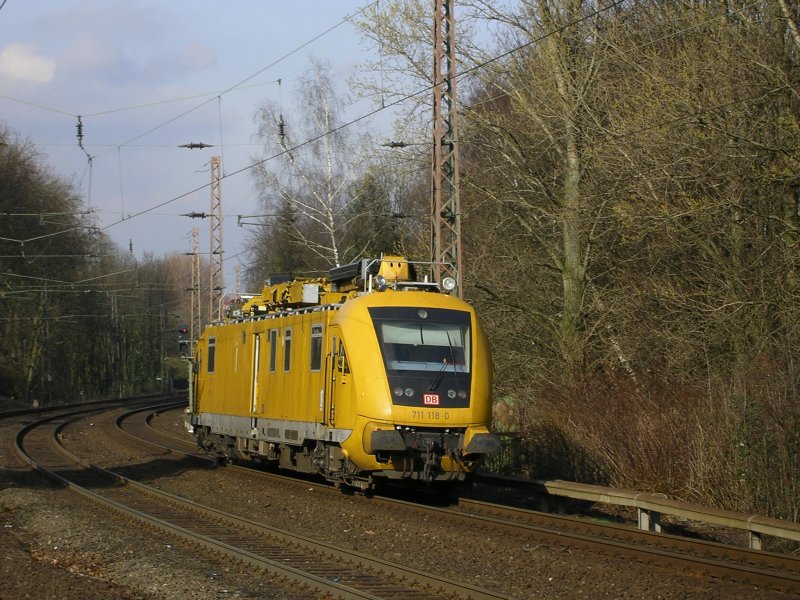 BR 711 118-0 in Bochum - Hamme auf dem Weg zu seinem Standort Wanne Eickel Hbf.(25.02.2008)