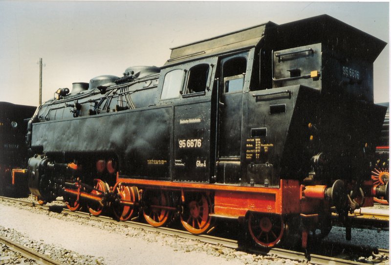 BR 95 in Erfurt-West anllich einer Lokausstellung des DMV auf der ehem. Traditionsbahn Erfurt-West, um 1988