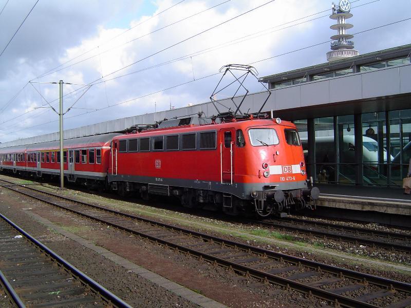 BR110 473-6 (Bgelfalten-110) mit ihrem RE abfahrbereit in Hannover Hbf. (21.03.04)