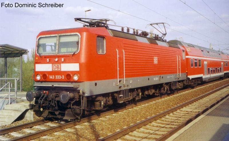 Br.143-333-3 in Berlin / Spandau hier im Bahnhof Albrechtshof!! 