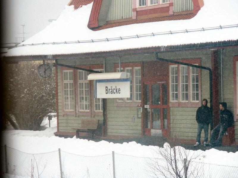 Brcke im Schneegestber April 2006