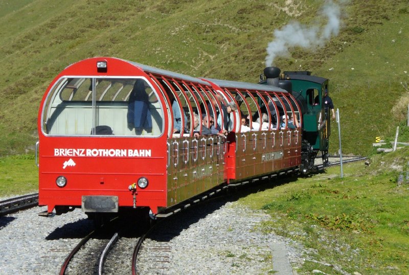 BRB - Personenzug mit Dampflok H 2/3 12 Unterwegs zum Gipfelbahnhof auf dem Brienzer Rothorn am 13.09.2007