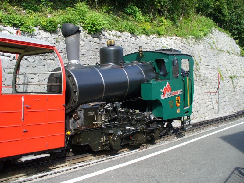 BRB - Zahnrad Dampflok H 2/3 12 im Bahnhof von Brienz am 08.09.2007