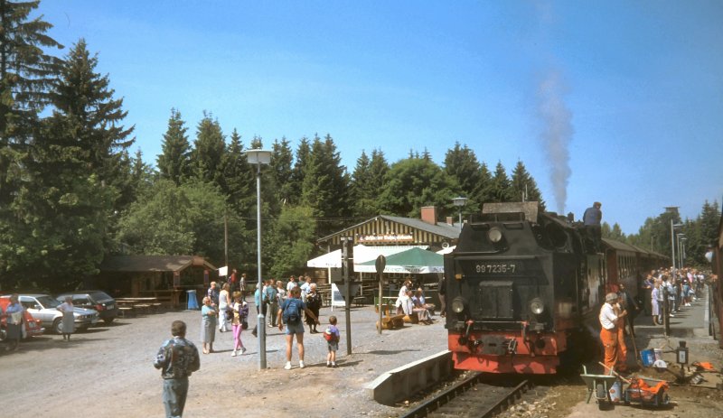Brockenbahn im bahnhof Schierke, dig. Dia von 1992