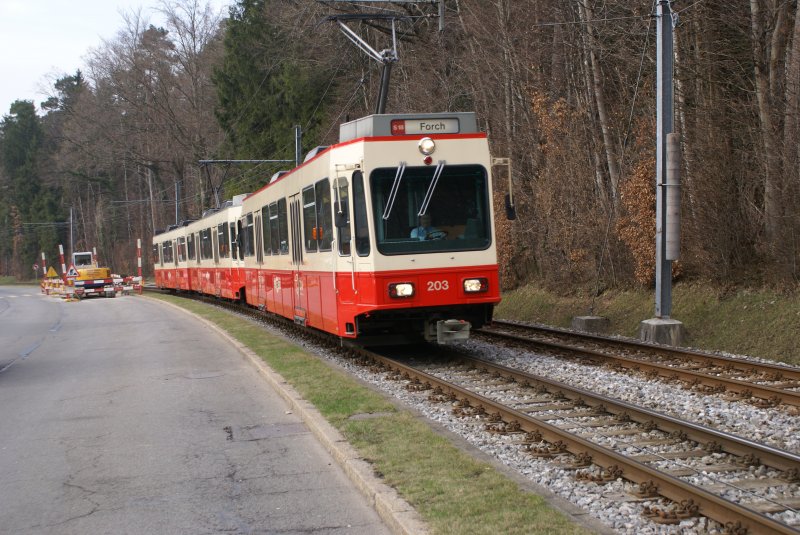 Bt 203 fhrt angetrieben vom Be 8/8 23/24 am 2.4.09 von Rehalp Richtung Waldburg.