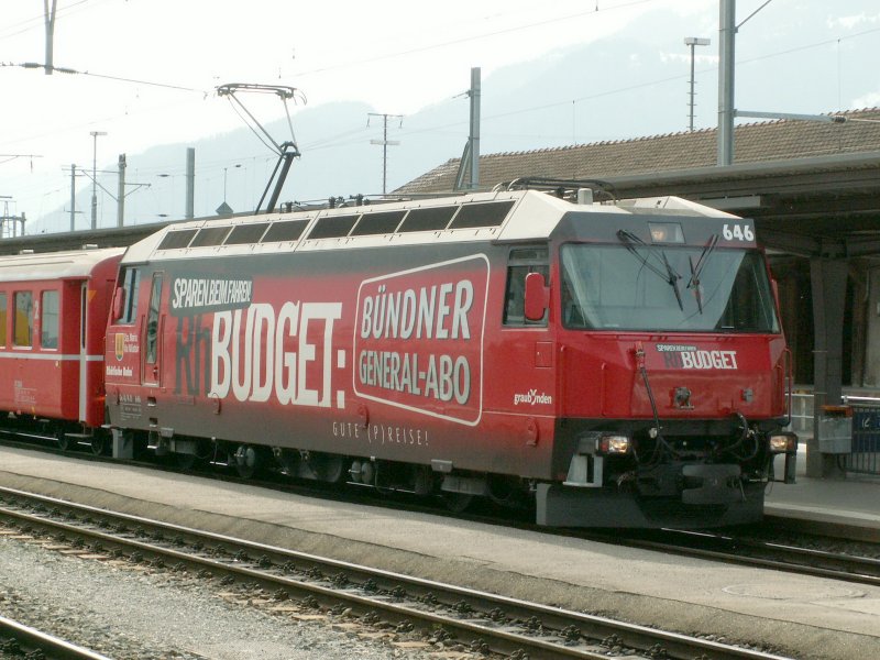  Budget  Lok Ge 4/4 III Nr.646 vor einem Schnellzug nach Scoul-Tarasp am 06.03.07 in Landquart