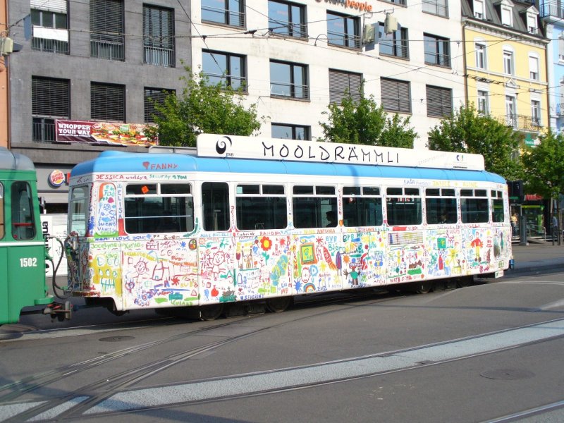 BVB - Anhnger B 1436    MOOLDRMMLI   das von Basler Schulkinder angemalt wurde .. Foto vom 29.04.2007