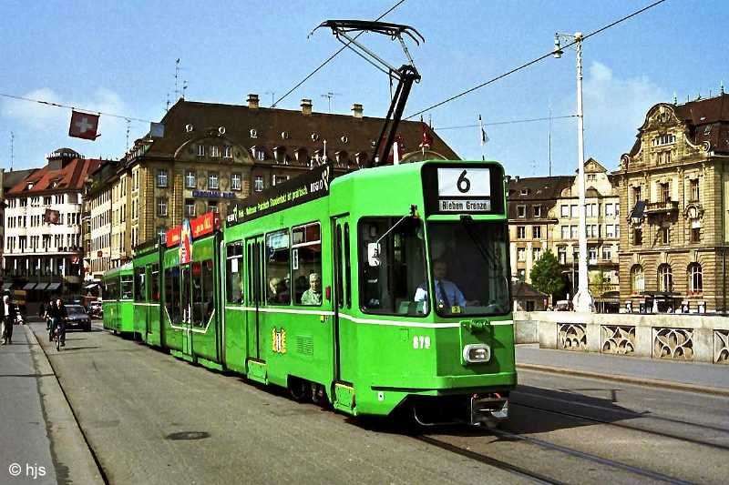 BVB Be 4/6 679 + B... auf der Mittleren Brcke (9. Mai 2001)