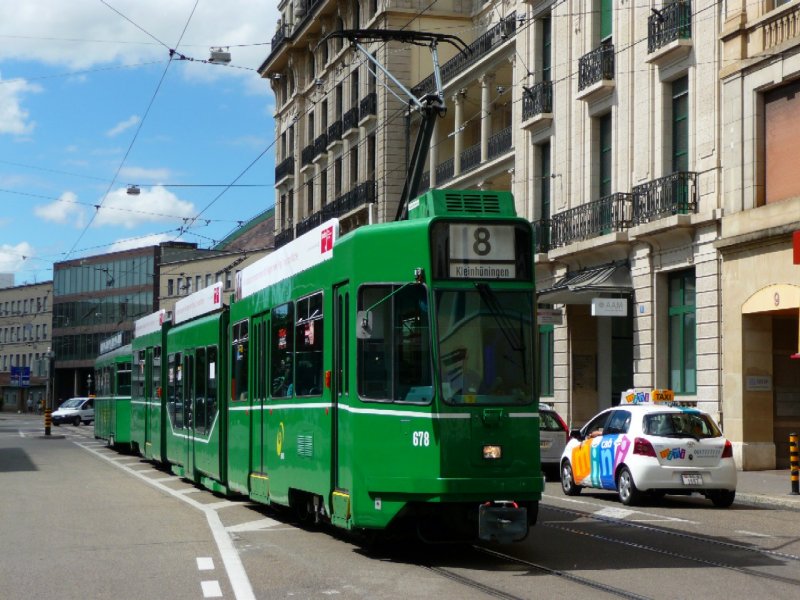 BVB - Tram Be 4/8  378 unterwegs auf der Linie 8 am 03.08.2008