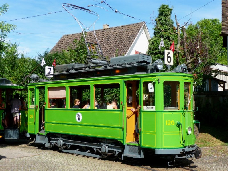 BVB - Tram Ce 2/2 126  unterwegs in Riehen bei der 100 Jahr Feier der Linie 6 am 10.08.2008
