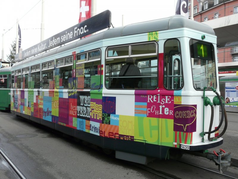 BVB - Tramanhnger  B 1439 mit Werbung unterwegs in Basel am 22.11.2008