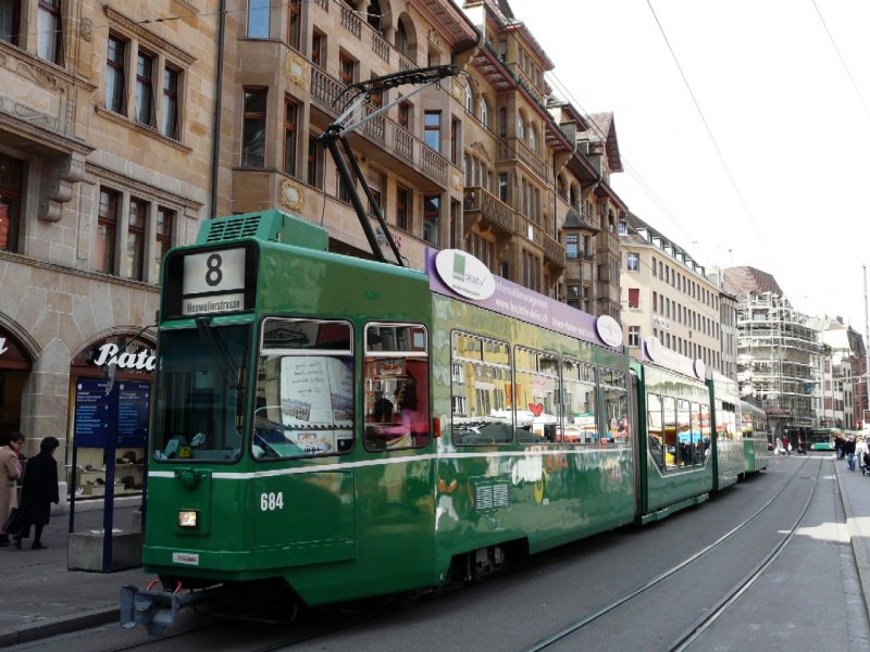 BVB - Triebwagen Be 4/8 684 mit 1 Beiwagen unterwegs in Basel auf der Linie 8 am 15.03.2008