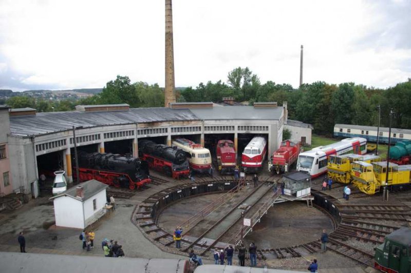 Bw Glauchau mal von oben gesehen , anlas ist die   
traditionellen Lokausstellung die ja jedes Jahr stattfindet .
