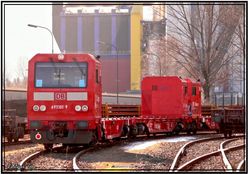 Cargo Sprinter 691 501 wartet im Oberbauwerk Zeltweg auf seinen Umbau zum Tunnelrettungssprinter.
10.02.2007