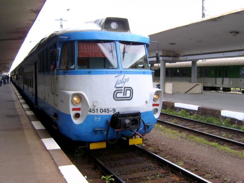 CD BR 451 Praha Smichov 19.05.05