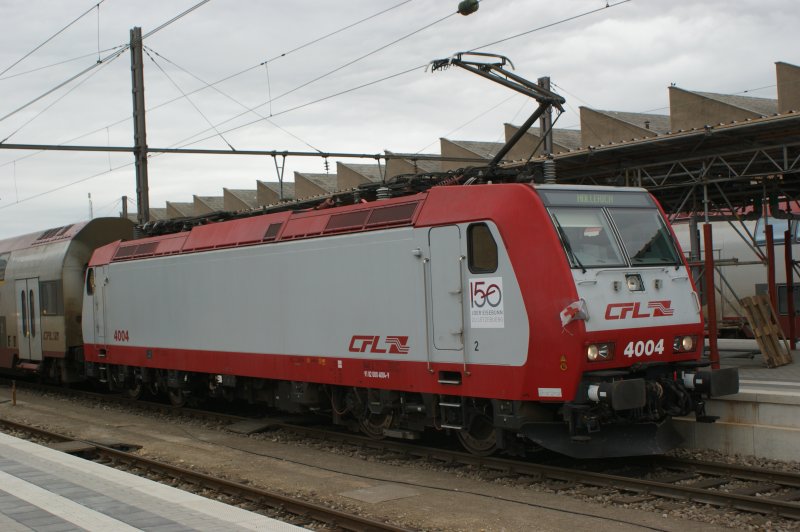 CFL Baureihe 4000 Nr. 4004 wird nach einem langen Arbeitstag in Hollerich abgestellt.Aufgenommen am 08.04.2009.