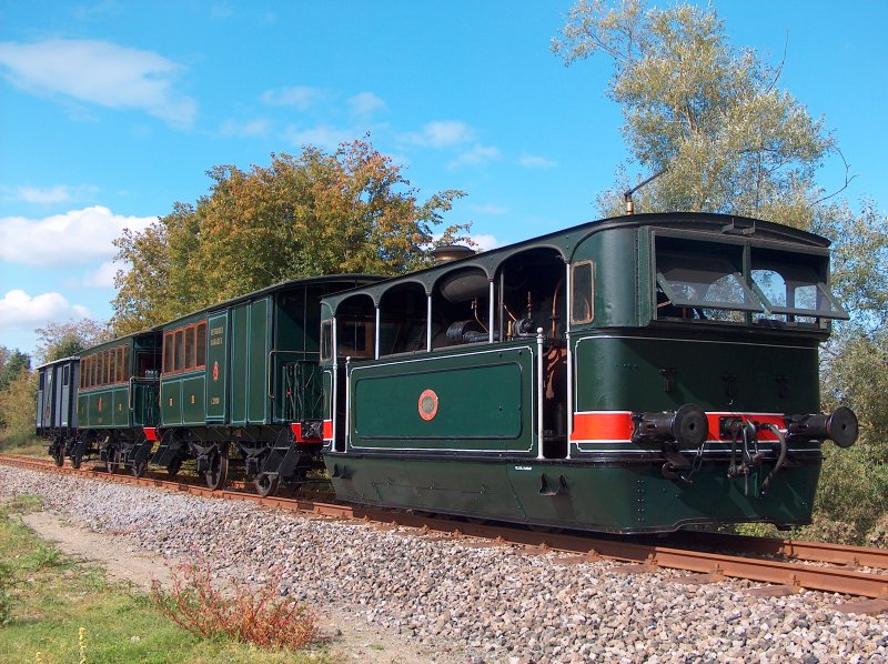 Chemin de Fer  Vapeur des 3 Valles.
Mariembourg - Belgien.

Lok 808 (1894) Typ: 030T

20-09-2007