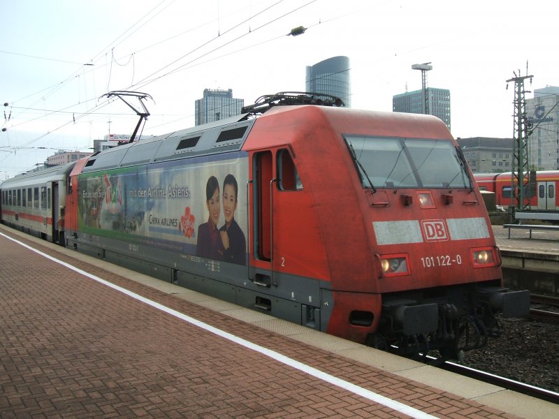  China Airlines  101 122-0 mit EC 23 nach Wien Westbahnhof
in Dortmund Hbf.(28.09.2007)