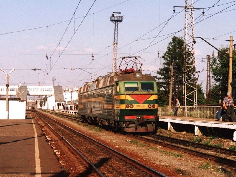 ChS7-321 (ЧC7-321) auf Bahnhof Vladimir Pass (Владимир Пасс) am 31-08-2004. Bild und scan: Date Jan de Vries.