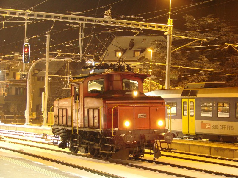 Chur (GR) by night ... Ee 3/3 16427 - 21/01/2007