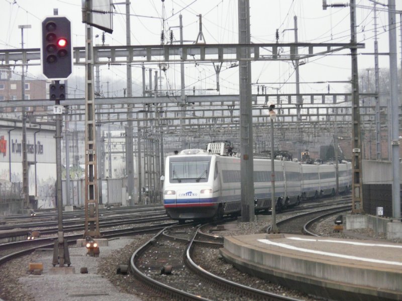 Cisalpino - Einfahrender ETR 470 in den Bahnhof von Olten am 15.02.2007